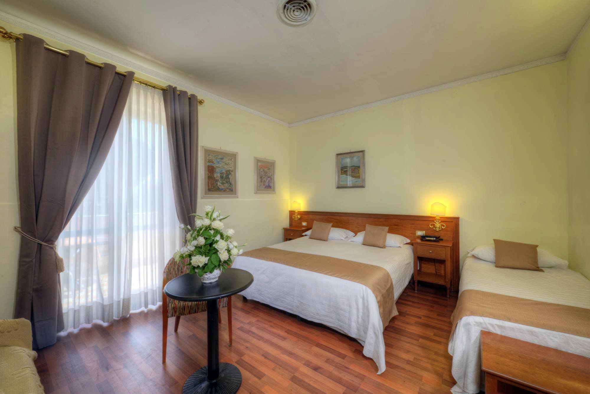 Hotel Vittoria Помпеї Екстер'єр фото