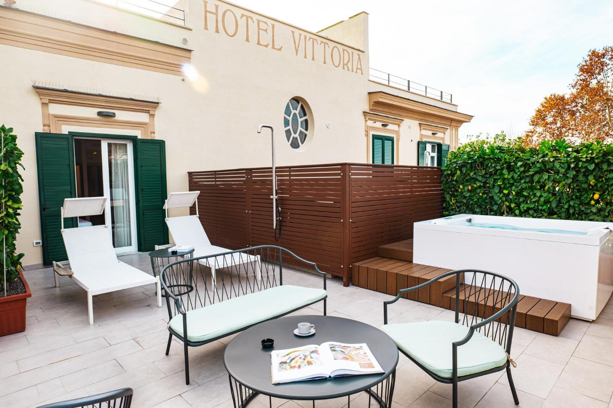 Hotel Vittoria Помпеї Екстер'єр фото