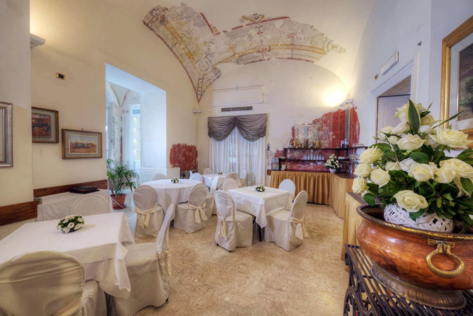 Hotel Vittoria Помпеї Екстер'єр фото