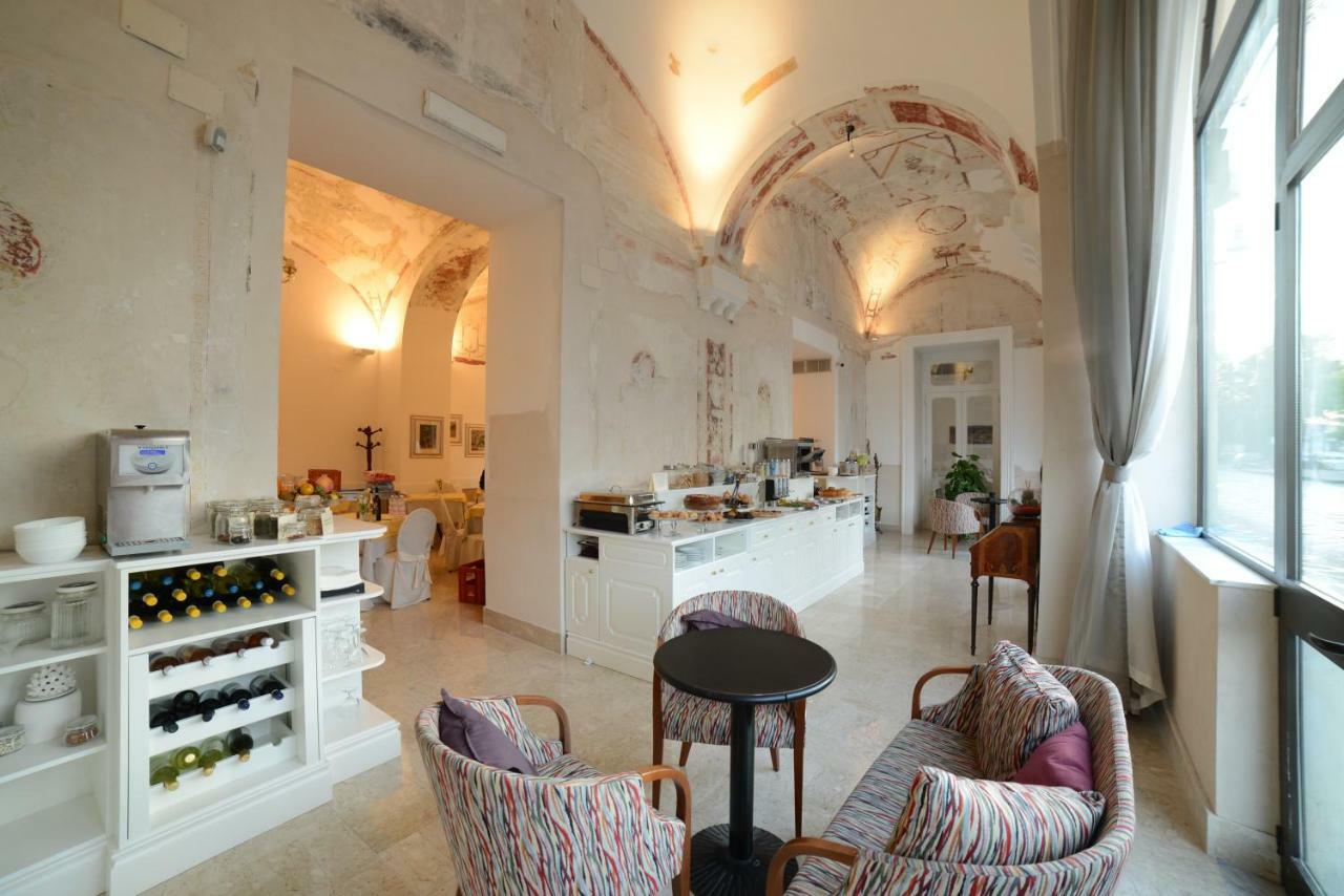 Hotel Vittoria Помпеї Екстер'єр фото