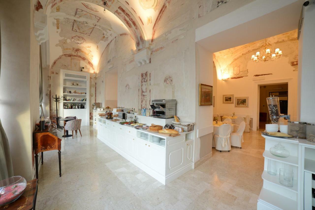 Hotel Vittoria Помпеї Екстер'єр фото