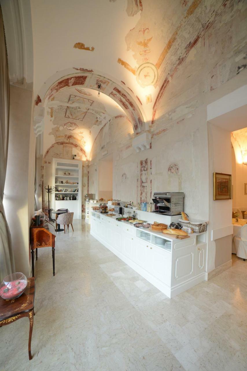 Hotel Vittoria Помпеї Екстер'єр фото